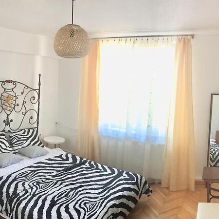 Old Town English Park Residence Craiova Ngoại thất bức ảnh
