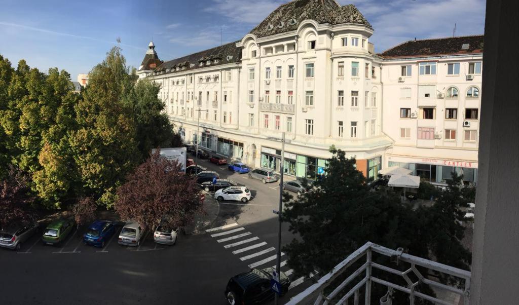 Old Town English Park Residence Craiova Ngoại thất bức ảnh