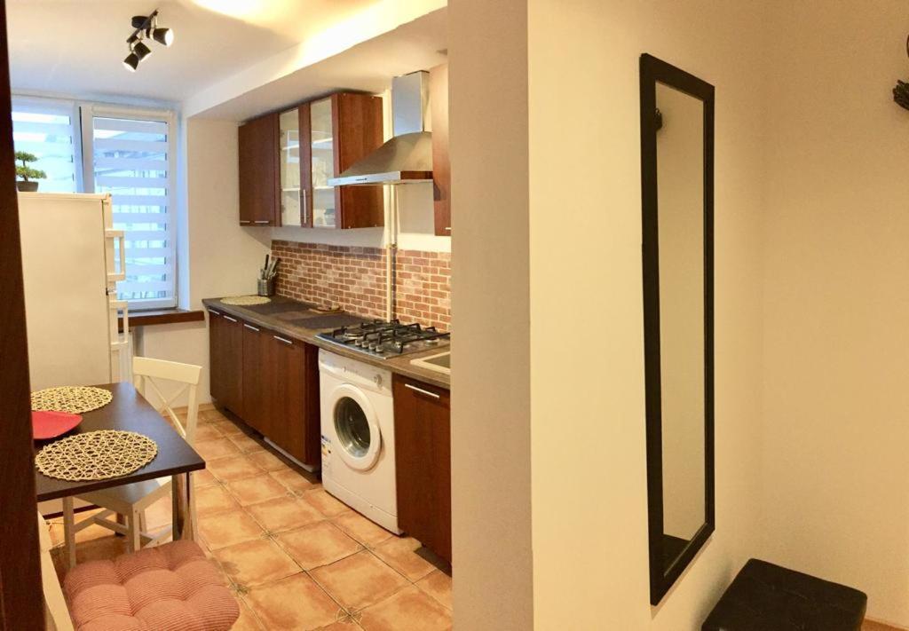 Old Town English Park Residence Craiova Ngoại thất bức ảnh