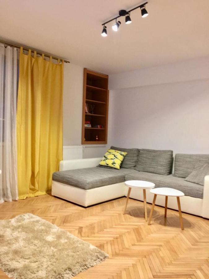 Old Town English Park Residence Craiova Ngoại thất bức ảnh